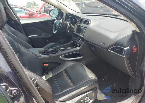 2019 Jaguar F-Pace 25T Prestige/30T Prestige z USA, uszkodzony, nr VIN SADCK2GX5KA390178